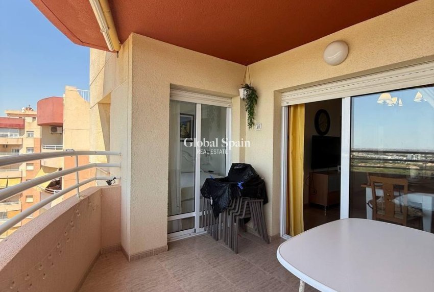 Resale - APARTMENT -
ORIHUELA COSTA - CAMPOAMOR