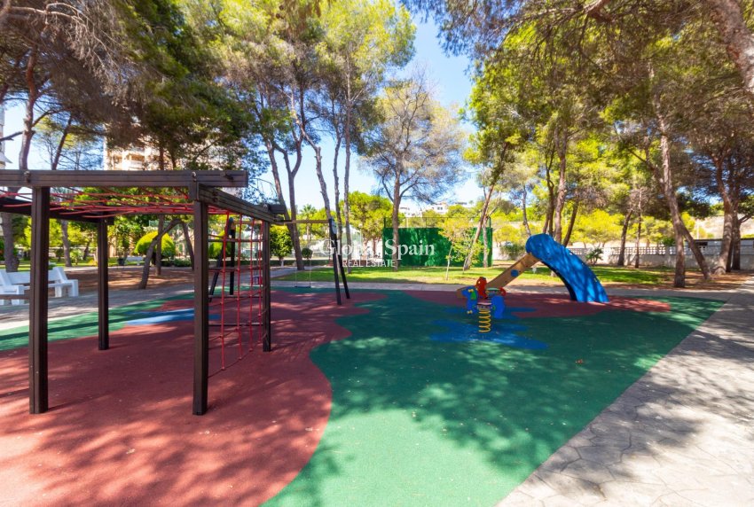 Resale - APARTMENT -
ORIHUELA COSTA - CAMPOAMOR