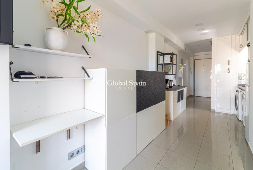 Resale - APARTMENT -
ORIHUELA COSTA - CAMPOAMOR