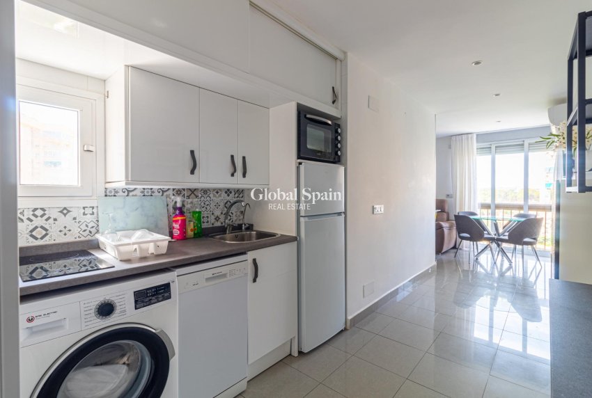 Resale - APARTMENT -
ORIHUELA COSTA - CAMPOAMOR