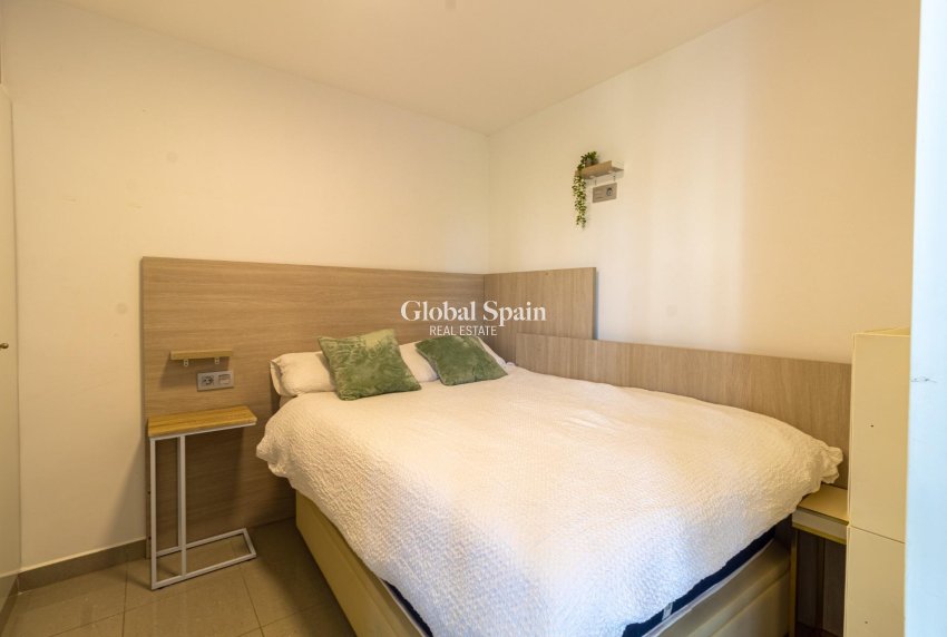 Resale - APARTMENT -
ORIHUELA COSTA - CAMPOAMOR