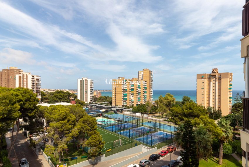 Resale - APARTMENT -
ORIHUELA COSTA - CAMPOAMOR