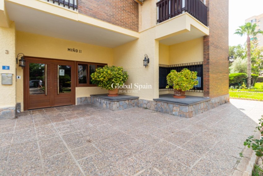 Resale - APARTMENT -
ORIHUELA COSTA - CAMPOAMOR