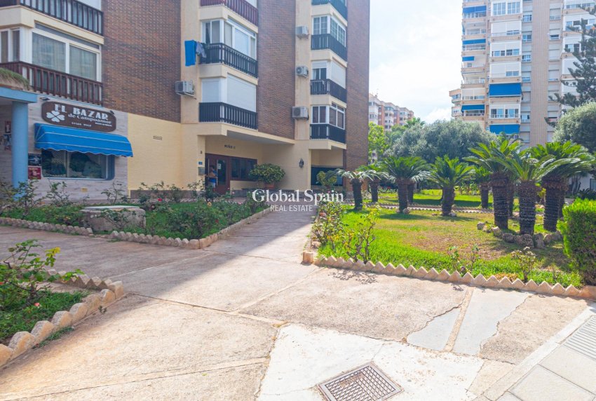Resale - APARTMENT -
ORIHUELA COSTA - CAMPOAMOR