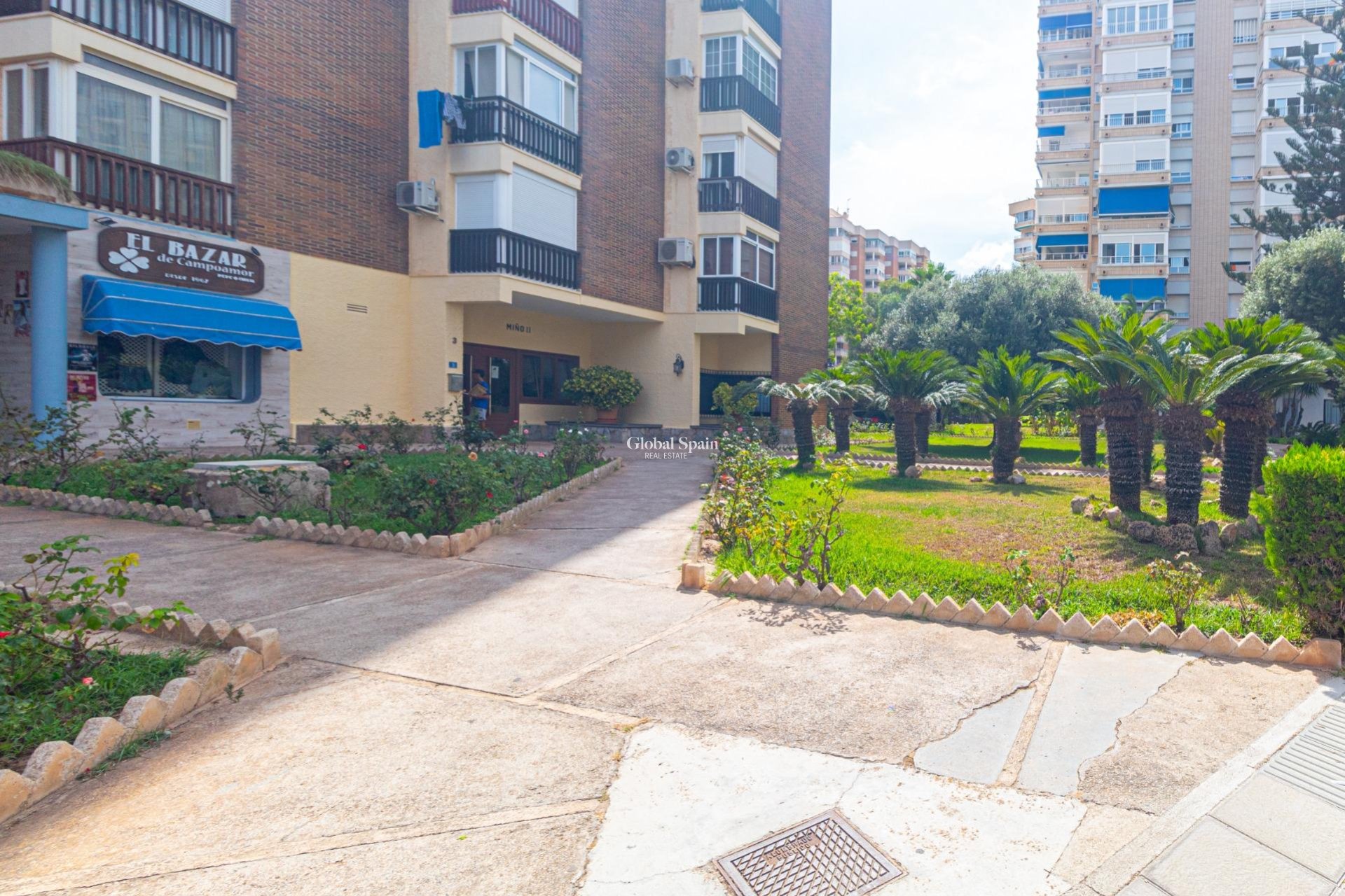 Resale - APARTMENT -
ORIHUELA COSTA - CAMPOAMOR