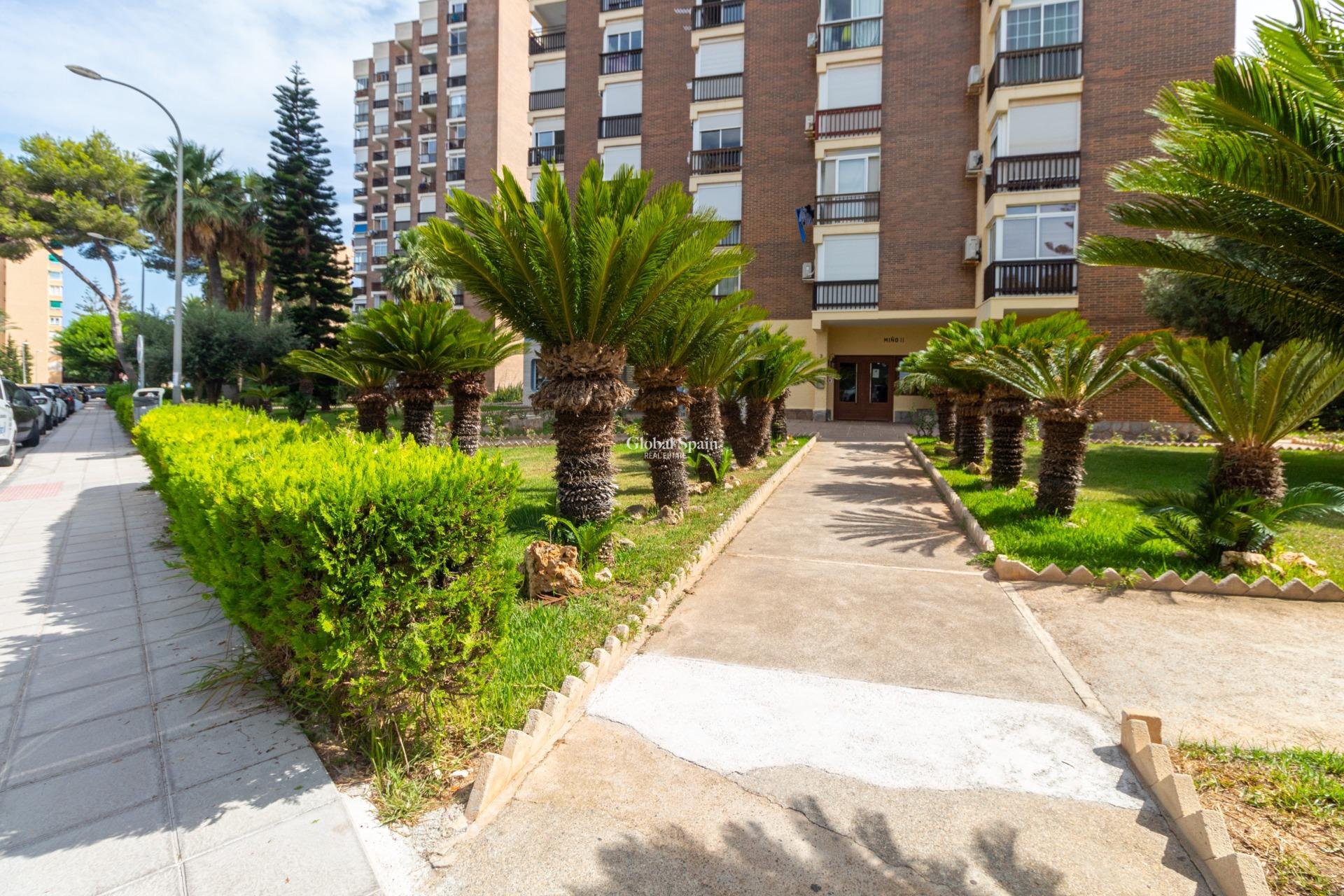 Resale - APARTMENT -
ORIHUELA COSTA - CAMPOAMOR