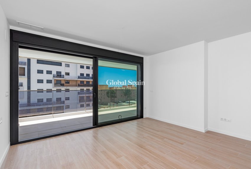 Resale - Apartment -
ORIHUELA COSTA - CAMPOAMOR