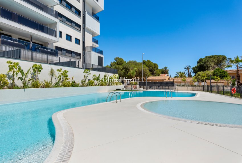 Resale - Apartment -
ORIHUELA COSTA - CAMPOAMOR
