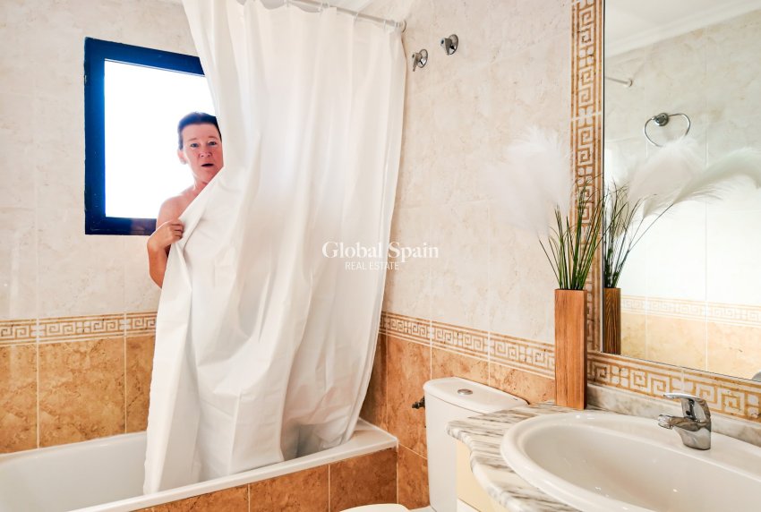 Resale - APARTMENT -
ORIHUELA COSTA - Costa Blanca