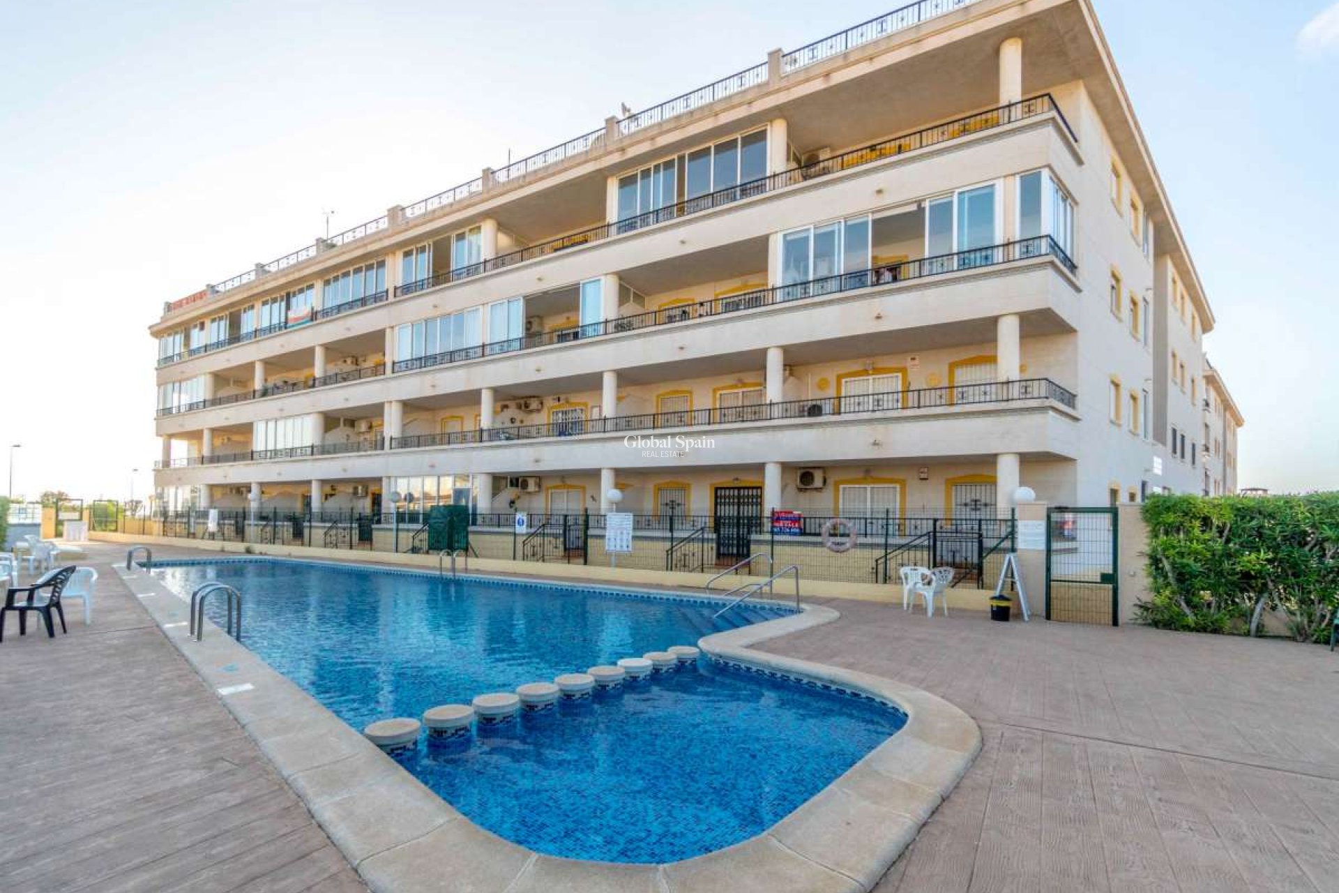 Resale - APARTMENT -
ORIHUELA COSTA - Costa Blanca