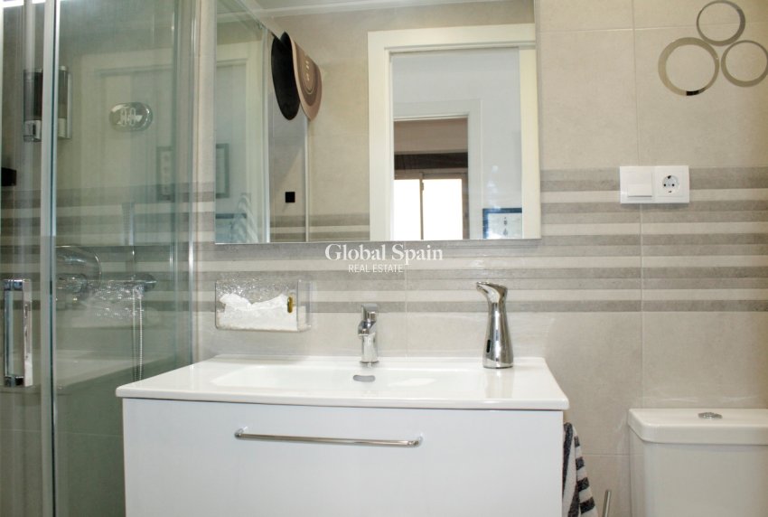 Resale - APARTMENT -
ORIHUELA COSTA - Costa Blanca