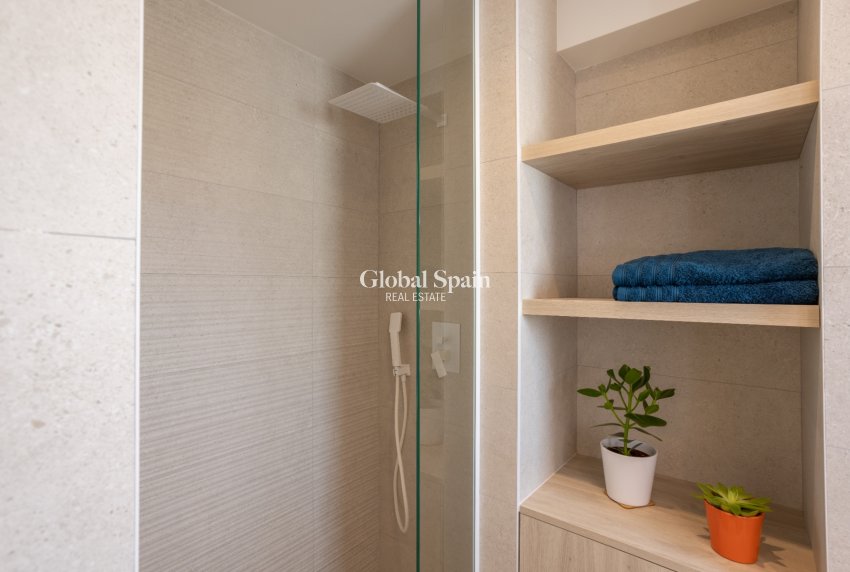 Resale - APARTMENT -
ORIHUELA COSTA - Costa Blanca