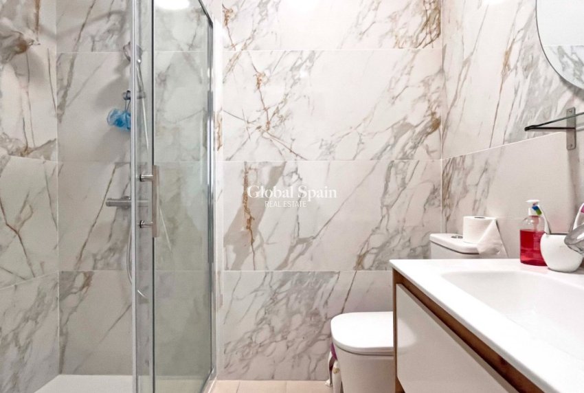 Resale - APARTMENT -
ORIHUELA COSTA - Costa Blanca