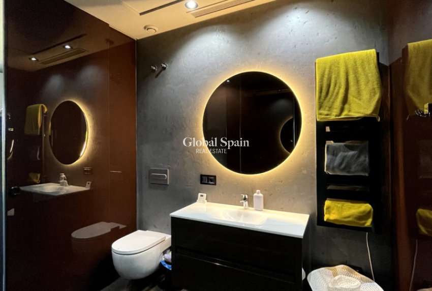 Resale - APARTMENT -
ORIHUELA COSTA - Costa Blanca