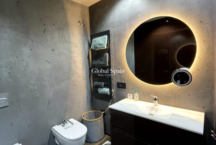 Resale - APARTMENT -
ORIHUELA COSTA - Costa Blanca