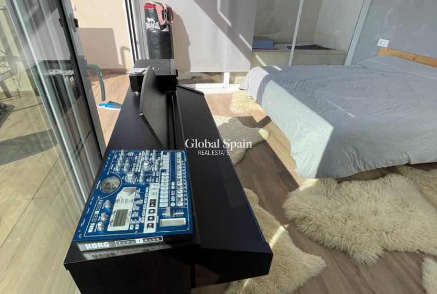 Resale - APARTMENT -
ORIHUELA COSTA - Costa Blanca