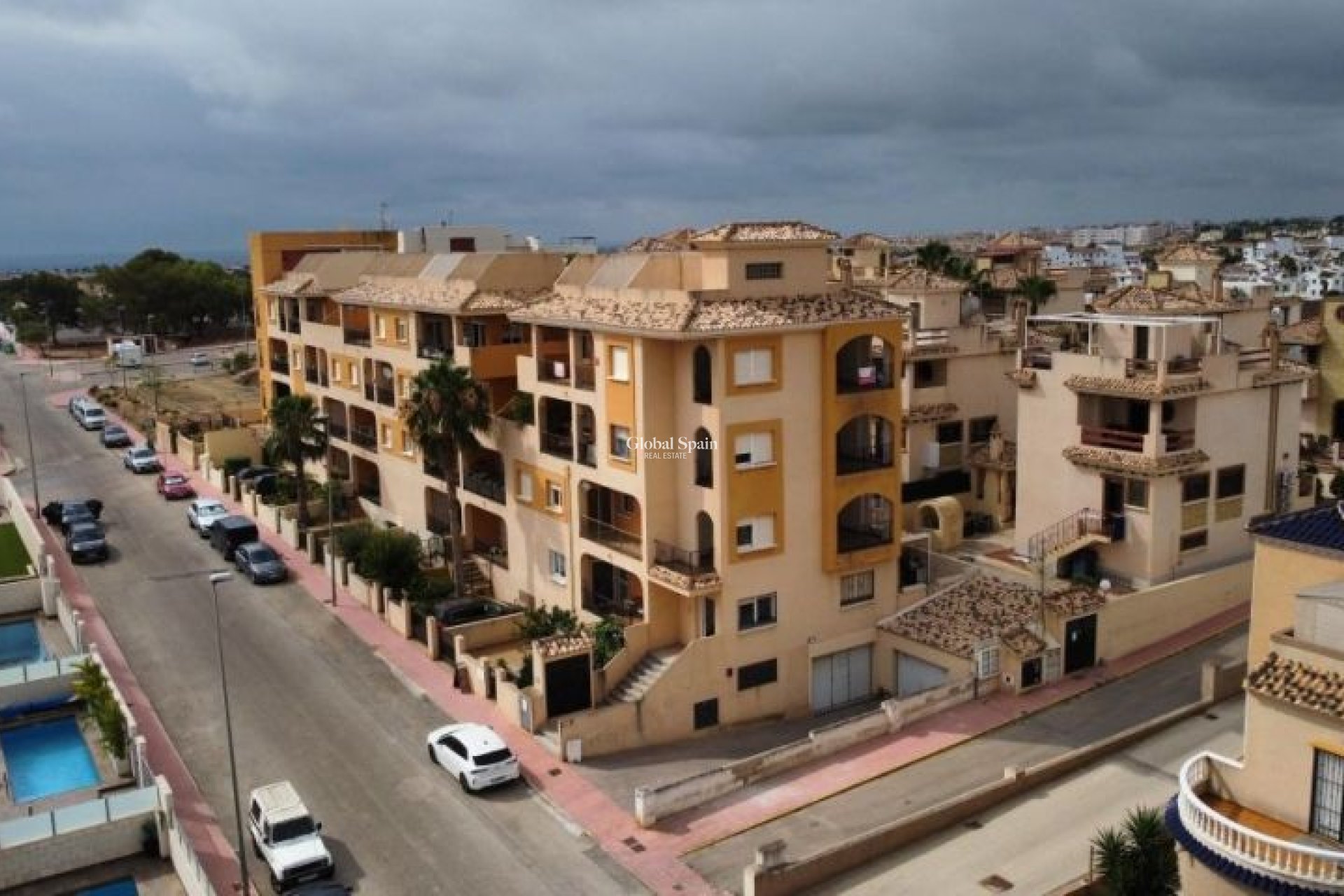 Resale - APARTMENT -
ORIHUELA COSTA - Costa Blanca