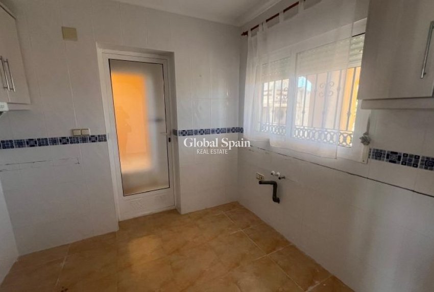 Resale - APARTMENT -
ORIHUELA COSTA - Costa Blanca