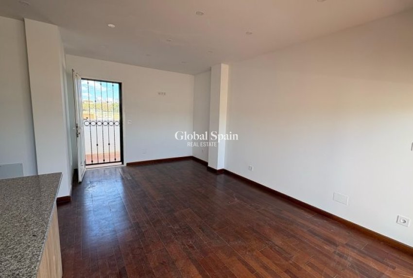 Resale - APARTMENT -
ORIHUELA COSTA - Costa Blanca