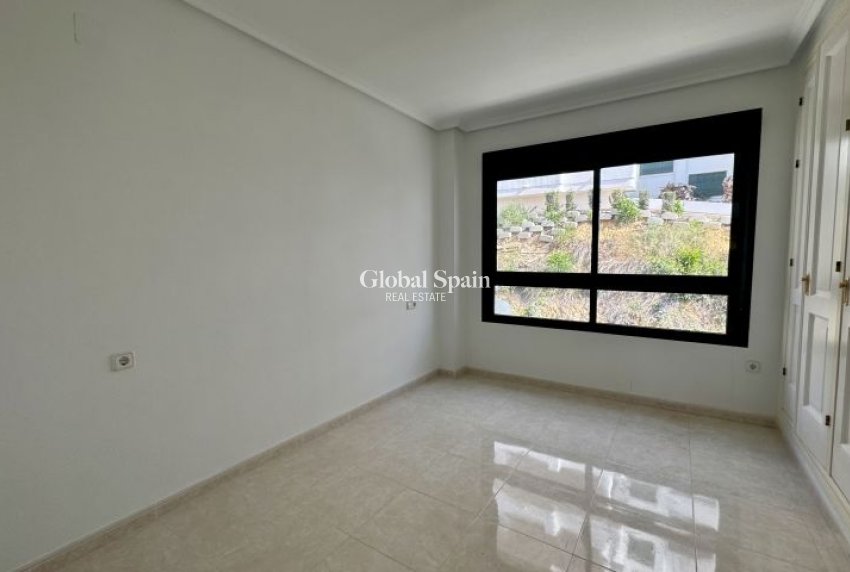 Resale - APARTMENT -
ORIHUELA COSTA - Costa Blanca