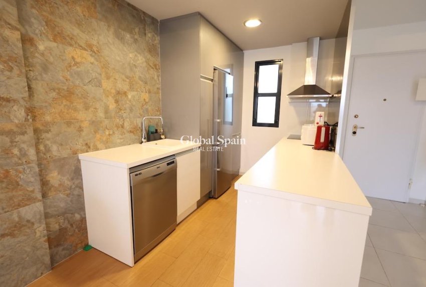 Resale - APARTMENT -
ORIHUELA COSTA - Costa Blanca