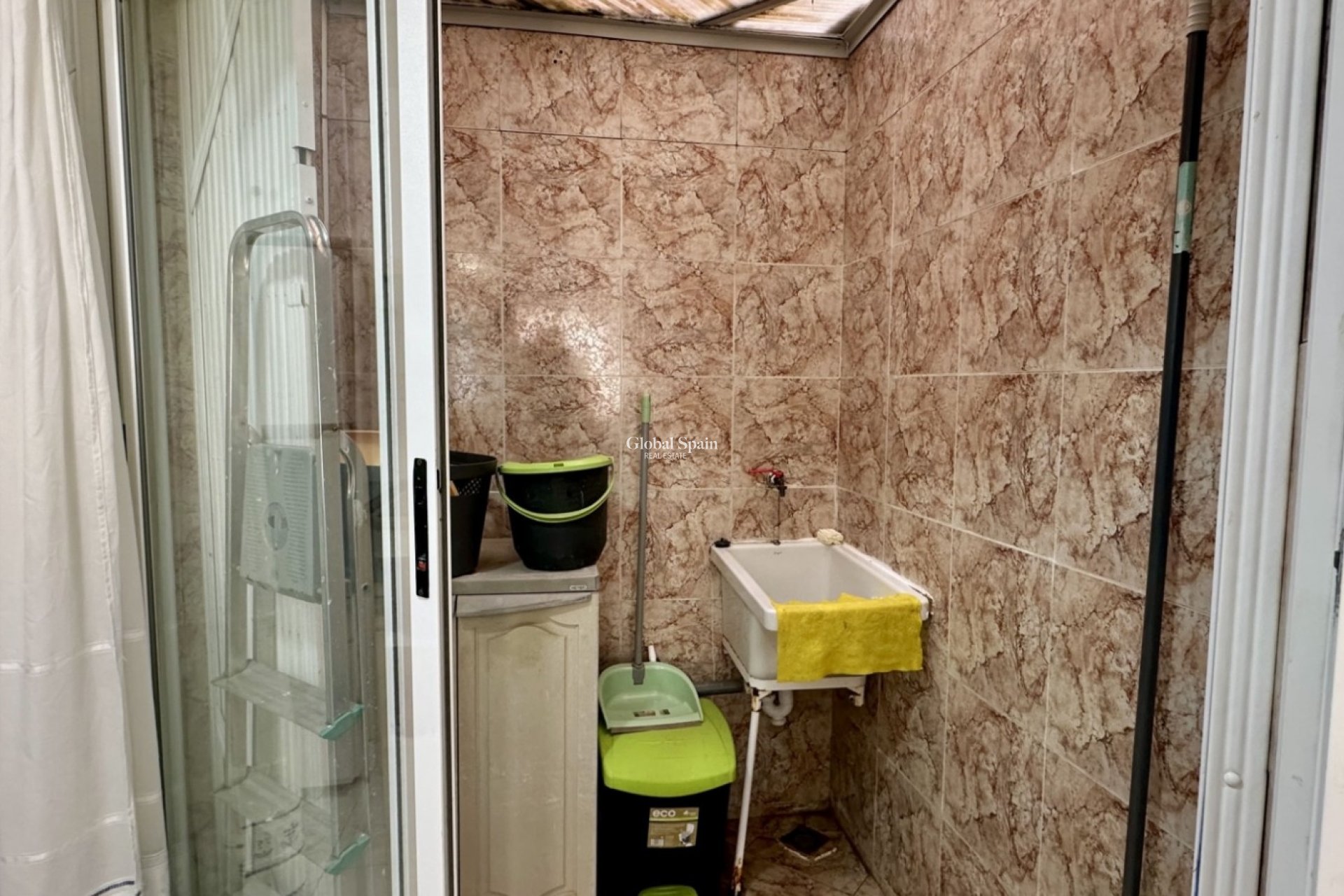 Resale - APARTMENT -
ORIHUELA COSTA - Costa Blanca