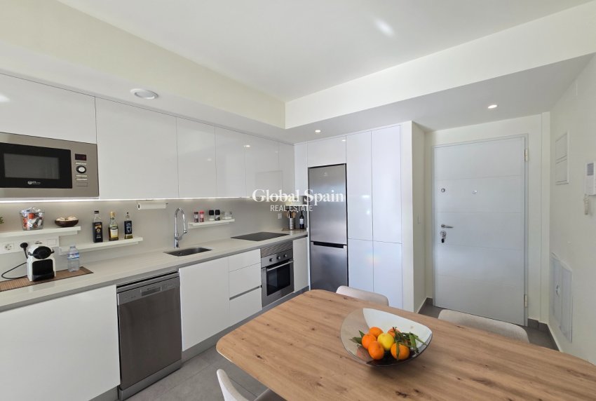 Resale - APARTMENT -
ORIHUELA COSTA - Costa Blanca