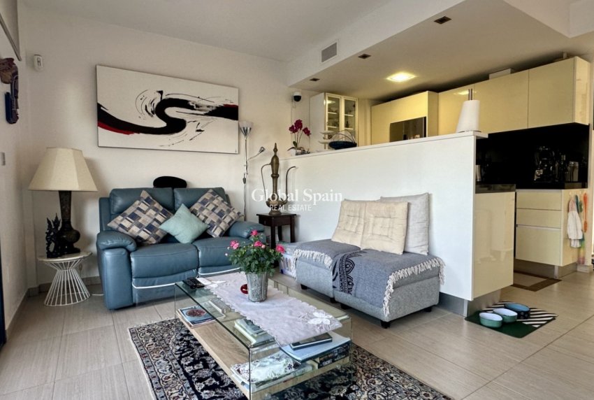 Resale - APARTMENT -
ORIHUELA COSTA - Costa Blanca