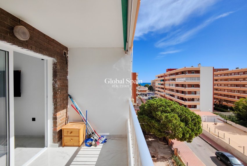 Resale - APARTMENT -
ORIHUELA COSTA - Costa Blanca