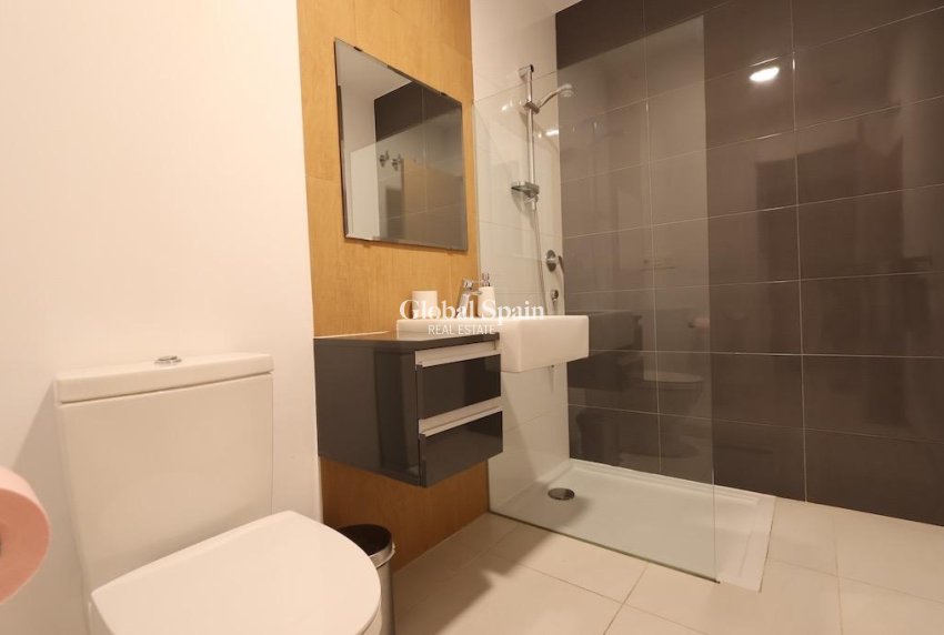 Resale - APARTMENT -
ORIHUELA COSTA - Costa Blanca