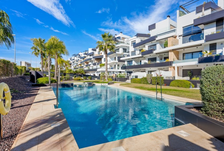 Resale - APARTMENT -
ORIHUELA COSTA - Costa Blanca
