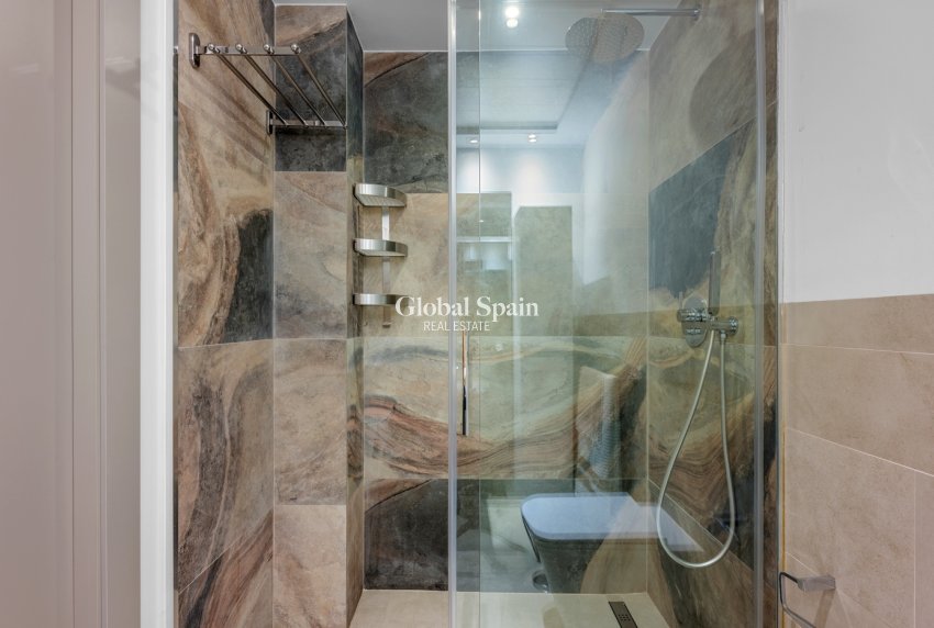 Resale - APARTMENT -
ORIHUELA COSTA - Costa Blanca