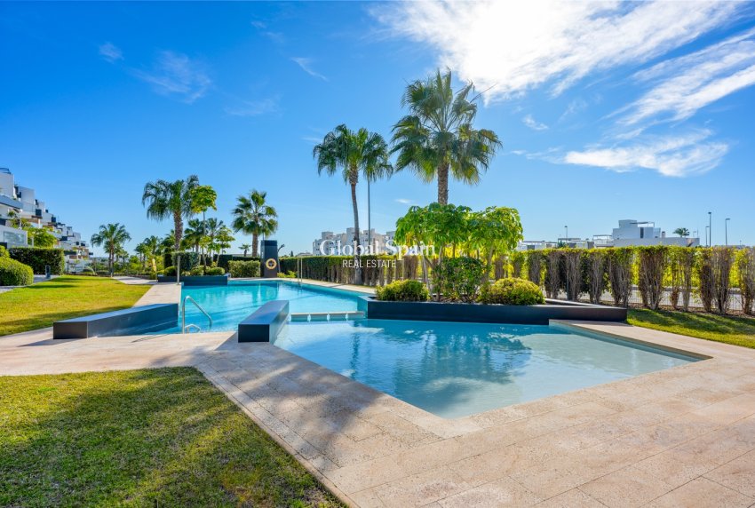 Resale - APARTMENT -
ORIHUELA COSTA - Costa Blanca