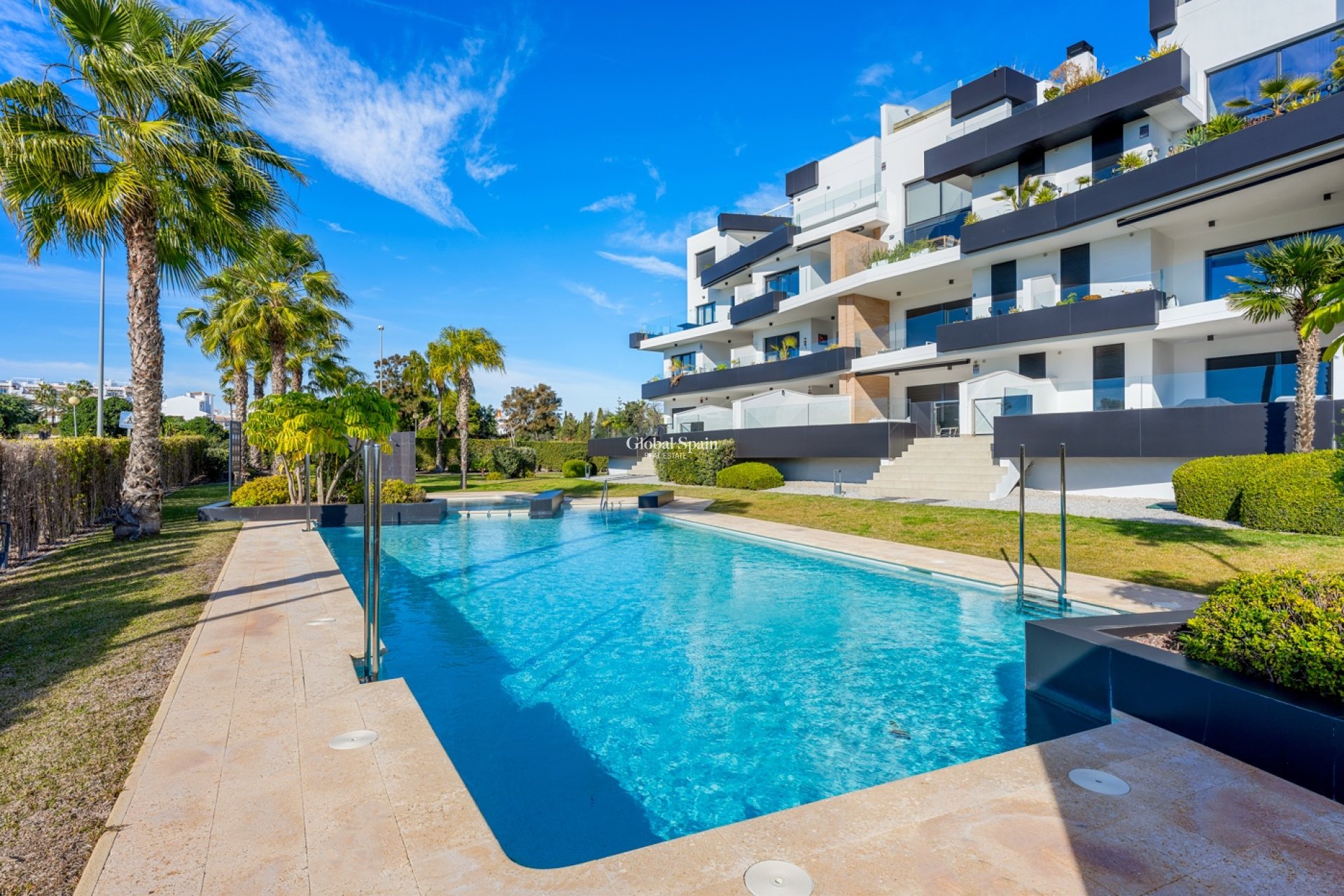 Resale - APARTMENT -
ORIHUELA COSTA - Costa Blanca