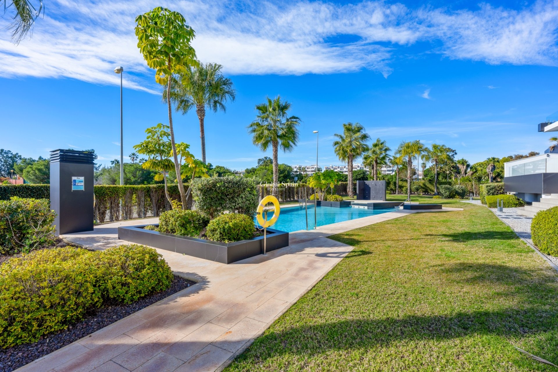 Resale - APARTMENT -
ORIHUELA COSTA - Costa Blanca