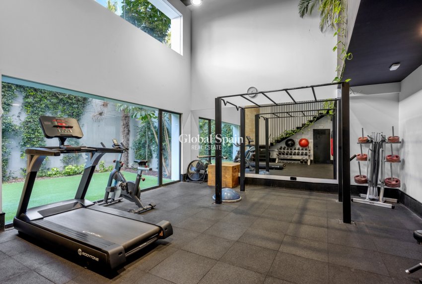 Resale - APARTMENT -
ORIHUELA COSTA - Costa Blanca