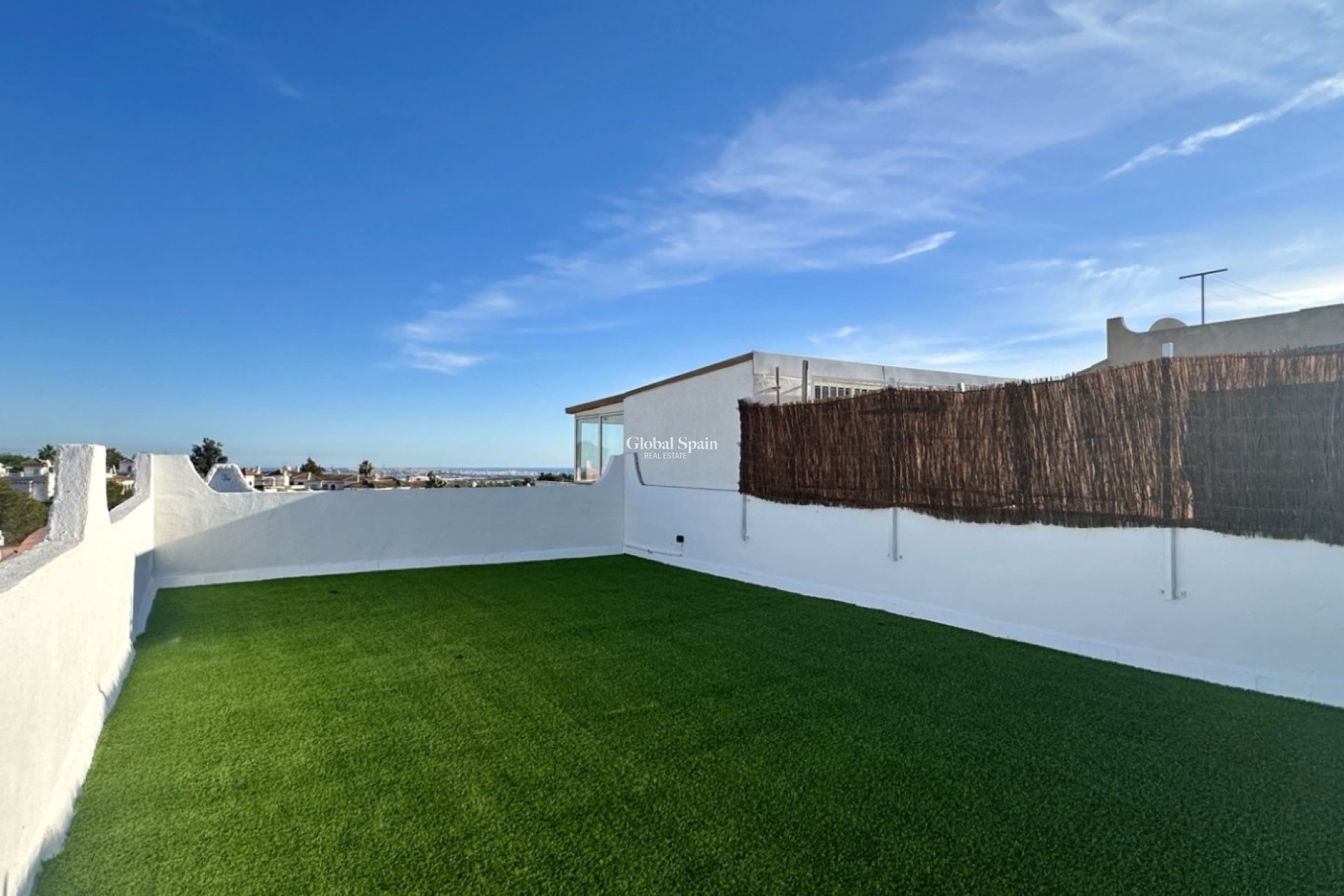 Resale - APARTMENT -
ORIHUELA COSTA - Costa Blanca