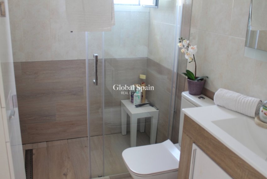 Resale - APARTMENT -
ORIHUELA COSTA - Costa Blanca