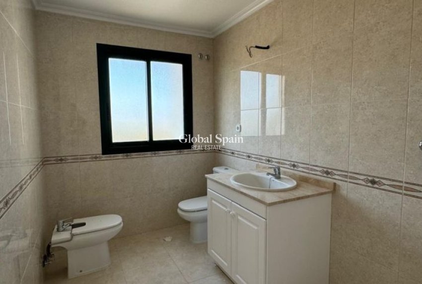 Resale - APARTMENT -
ORIHUELA COSTA - Costa Blanca