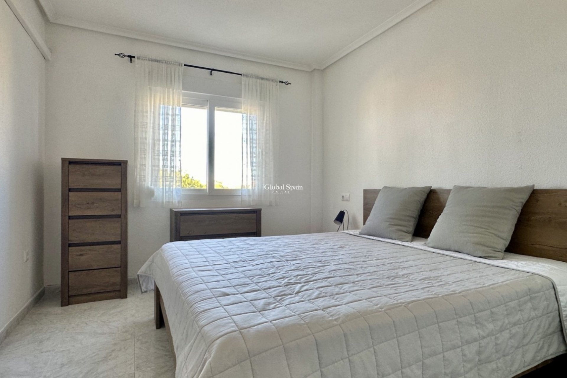 Resale - APARTMENT -
ORIHUELA COSTA - Costa Blanca