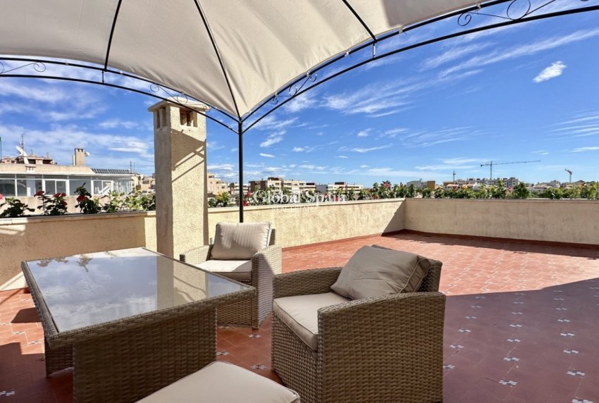 Resale - APARTMENT -
ORIHUELA COSTA - Costa Blanca
