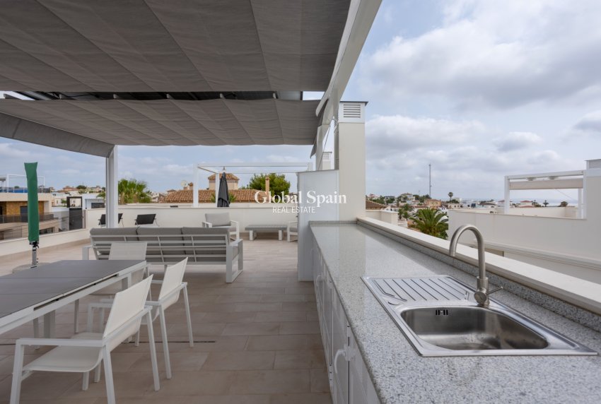 Resale - APARTMENT -
ORIHUELA COSTA - Costa Blanca