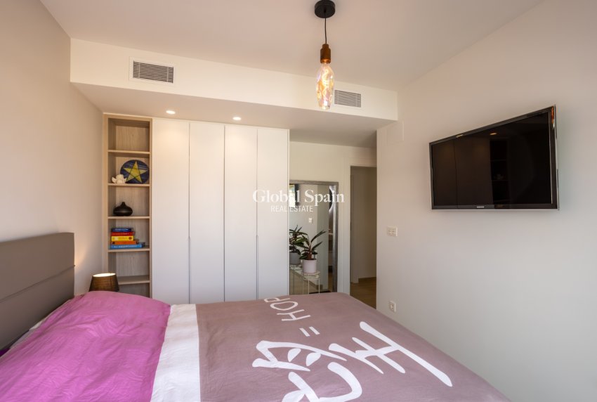 Resale - APARTMENT -
ORIHUELA COSTA - Costa Blanca