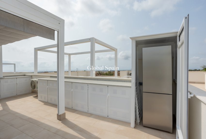 Resale - APARTMENT -
ORIHUELA COSTA - Costa Blanca