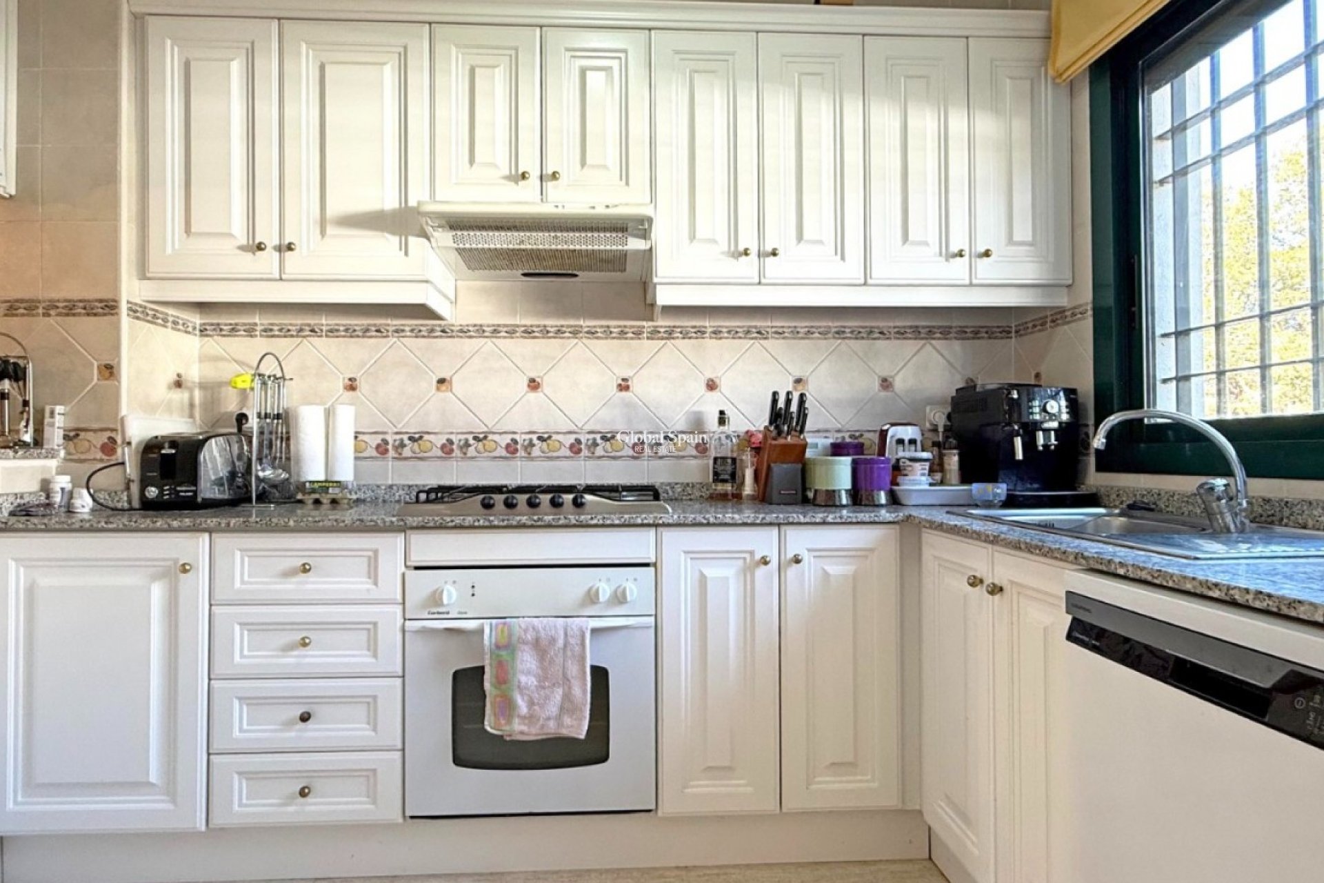 Resale - APARTMENT -
ORIHUELA COSTA - Costa Blanca