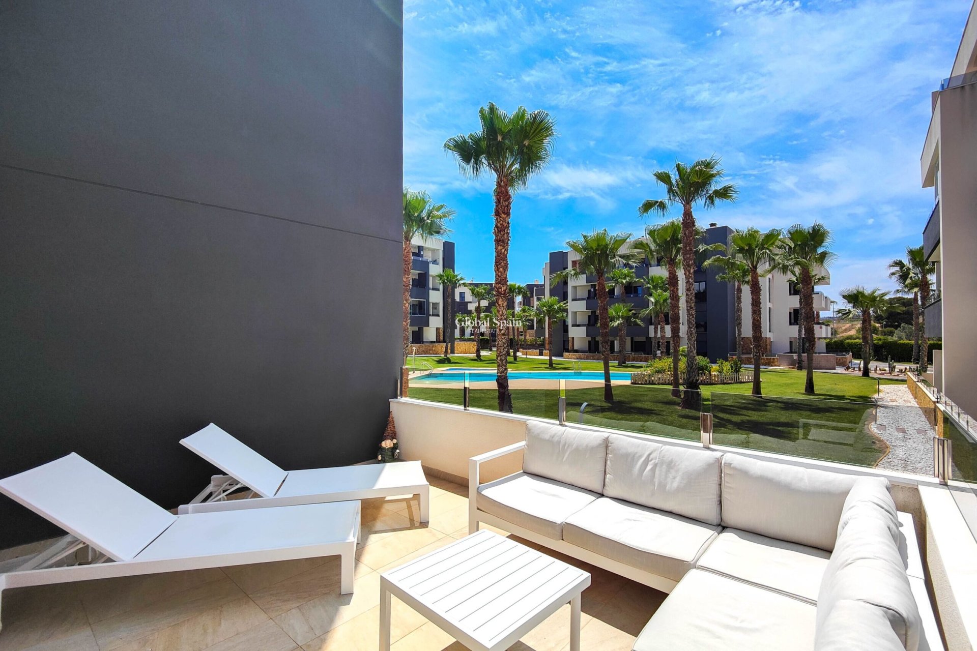 Resale - APARTMENT -
ORIHUELA COSTA - Costa Blanca