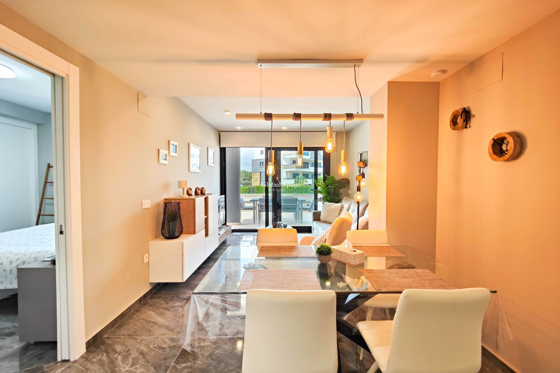 Resale - APARTMENT -
ORIHUELA COSTA - Costa Blanca