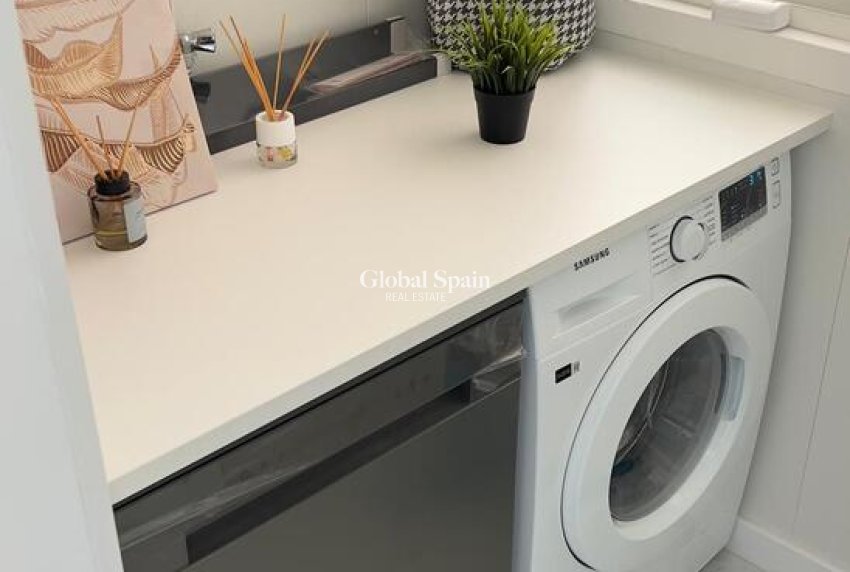 Resale - APARTMENT -
ORIHUELA COSTA - Costa Blanca