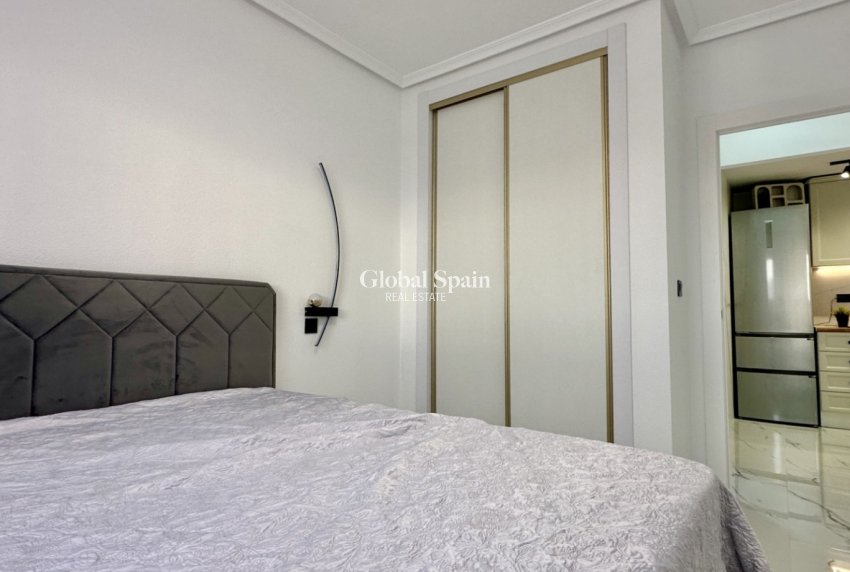 Resale - APARTMENT -
ORIHUELA COSTA - Costa Blanca