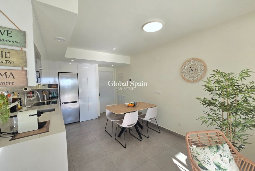 Resale - APARTMENT -
ORIHUELA COSTA - Costa Blanca